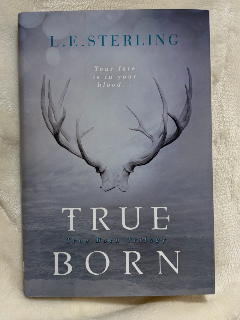 5/$7 📚 True Born (book)